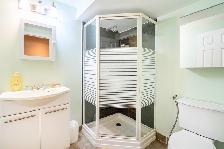 For Rent - Bachelors and 1 Bath - Photo 2