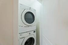 Modern Townhouse For Rent Near Woodbine Beach - Photo 10