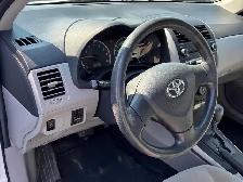 2011 Toyota Corolla LE - Photo 6