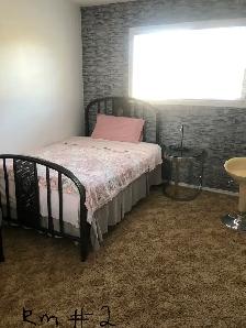 Kelowna room for rent $750 incld util. Avail Oct 1st