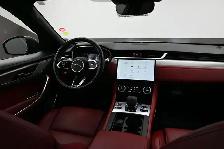 2022 Jaguar F-Pace AWD HEATED SEATS, HEATED STEERING WHEEL, APPL - Photo 26