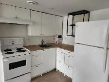 Recently reno'd 2 bdrm unit in North end, parking & laundry