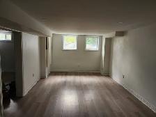 Recently reno'd 2 bdrm unit in North end, parking & laundry - Photo 5