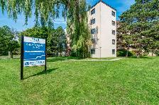 LARGE 2 BEDROOMS AVAILABLE NOW! INDOOR PARKING - Photo 14