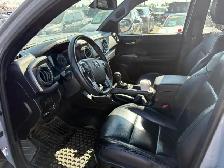 2021 Toyota Tacoma - Photo 2