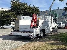 2006 International DuraStar 4300 LP Service Truck With Crane - Photo 10
