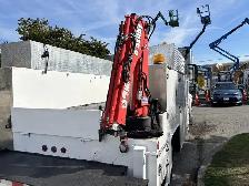 2006 International DuraStar 4300 LP Service Truck With Crane - Photo 29
