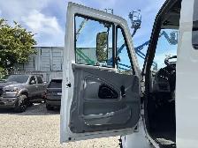 2006 International DuraStar 4300 LP Service Truck With Crane - Photo 53