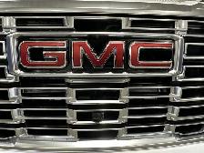 2026 GMC Yukon XL Denali - Photo 8