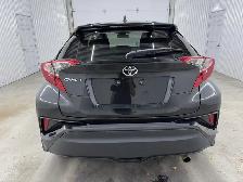 Toyota C-HR LE 2021 à vendre - Photo 9