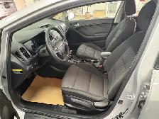 2018 Kia Forte LX - Photo 8