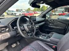 2025 Honda Pilot Black Edition | Leather | Sunroof - Photo 9
