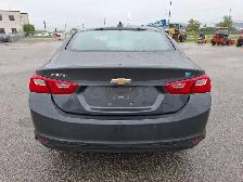 2017 Chevrolet Malibu - Photo 6