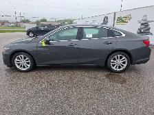 2017 Chevrolet Malibu - Photo 8