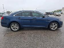 2017 Ford Taurus - Photo 4