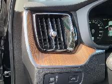 2021 Volvo XC60 T6 Momentum | Moonroof | Apple Carplay | Alloys - Photo 18