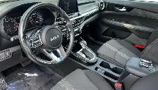 2023 Kia Forte EX  , SUNROOF, LEATHER SEATS, NAVIGATION - Photo 11