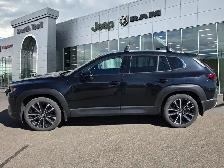2025 Mazda CX-50 - Photo 2