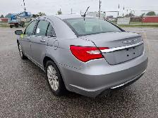 2014 Chrysler 200 - Photo 7