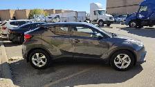2018 Toyota C-HR XLE | HEATED SEATS | ALLOYS | CRUISE CONTROL - Photo 7