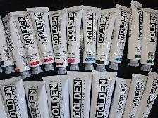 NEW, UNUSED ASSORTED TUBES OF GOLDEN ACRYLIC PAINTS AND BRUSHES - Photo 7