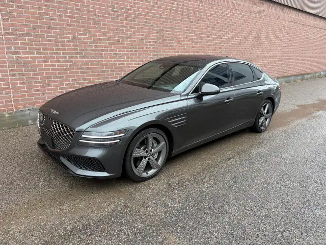 2022 Genesis G80 3.5T Sport, 4WD, LOW KMS.