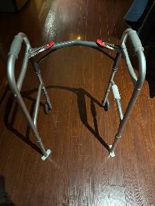 Wheeled Walker - Photo 2