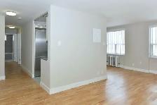 Two bedroom, Eglinton and Don Valley Parkway - ID 696 - Photo 4