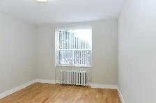 Two bedroom, Eglinton and Don Valley Parkway - ID 696 - Photo 8