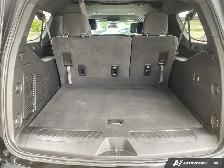 2024 GMC Yukon XL SLE | AWD | Bucket Seats | Remote Start - Photo 15
