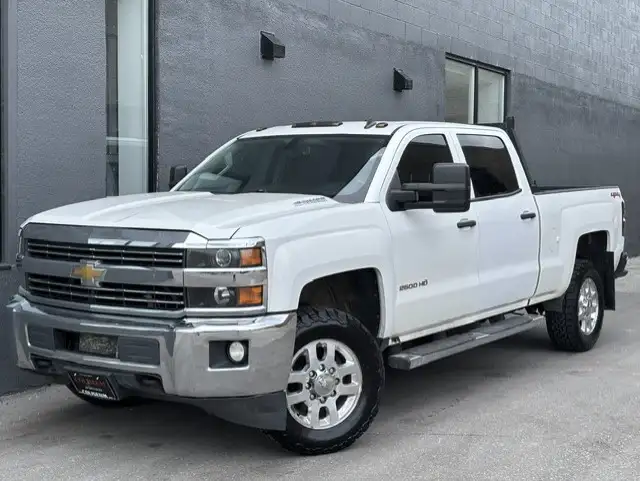 2015 Chevrolet Silverado 2500HD LT 4X4 6.6L DURAMAX DIESEL CRE