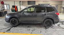 2017 Subaru Forester - Photo 2
