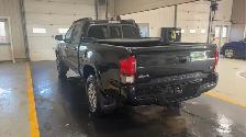 2019 Toyota Tacoma - Photo 3