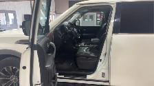 2017 Nissan Armada - Photo 9
