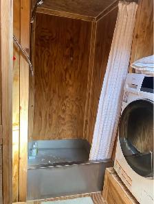 Renovated 33 Foot Fifth Wheel Camper - Photo 9
