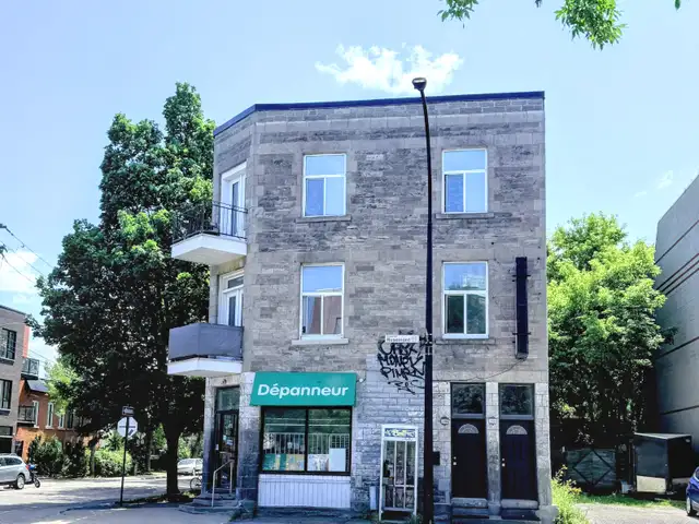 Good Area! Safe and Clean! Fully Furnished! Everything Included!