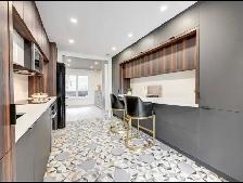 1 BDRM TOWNHOUSE - YONGE & STEELES - Photo 3