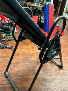 INVERSION TABLE. BEST, STURDIEST. New (got as gift) never used. - Photo 6