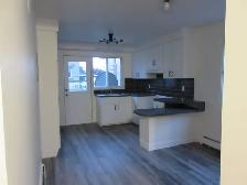 Anjou 4 ½ situé au 2 ième étage 1700$/mo Parc de Talcy