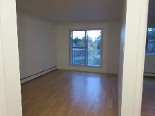 Anjou 4 ½ situé au 2 ième étage 1700$/mo Parc de Talcy - Photo 4