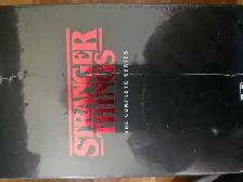 STRANGER THINGS NETFLIX SHOW BLUERAY BOXSET COLLECTION - Photo 4