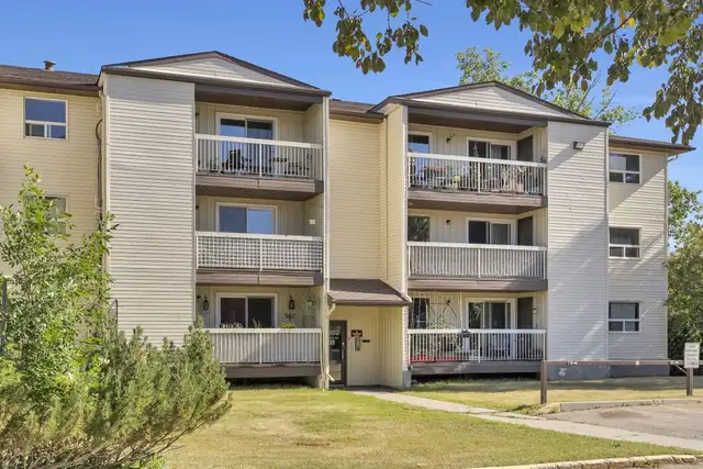 Southwood Greene Apartments - 1 Bedroom available at 4902 Queen
