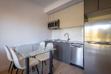 Axir Apartments - 3 Bedroom available at 2590 Lonsdale Avenue, N - Photo 4