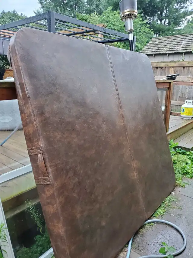 lid in good shape $150