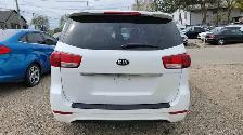 2017 Kia Sedona - Photo 3