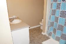 Furnished Private Rooms for Rent – Gatineau Plateau - Photo 10