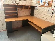 OFFICE DESK FREE