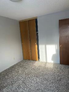 lovely two bed room apartment - Photo 3