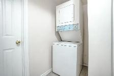 Private  room  in a 3-bedroom basement apartment - Photo 4