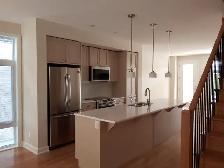 Room, w/ Private Bath, Ottawa Downtown, University & Hospital - Photo 9